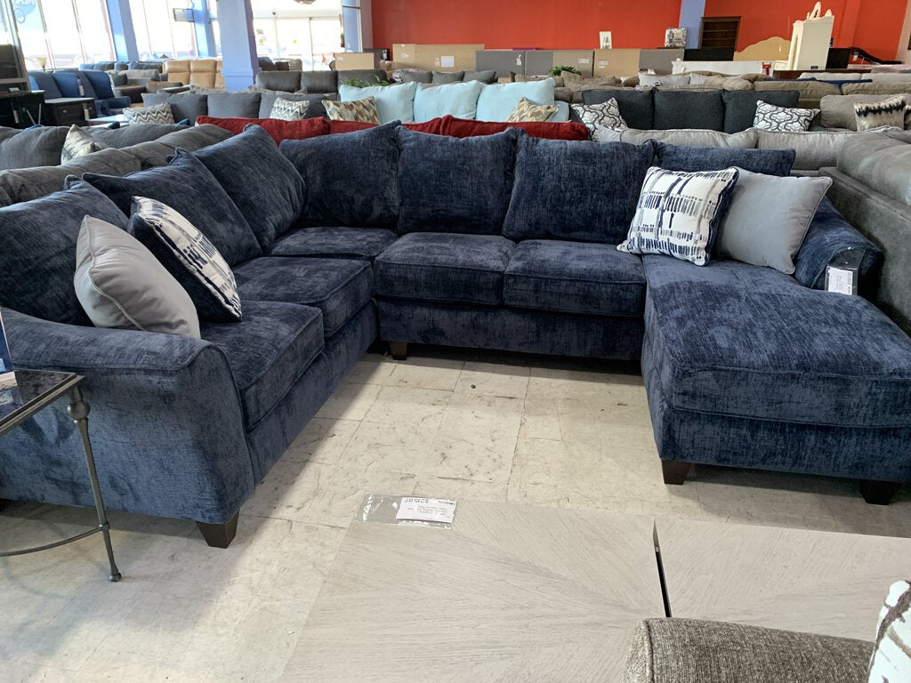 Captivate Lapis NEW 2pc Sectional w/Chaise (7751-52)