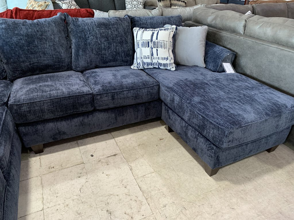 Captivate Lapis NEW 2pc Sectional w/Chaise (7751-52)