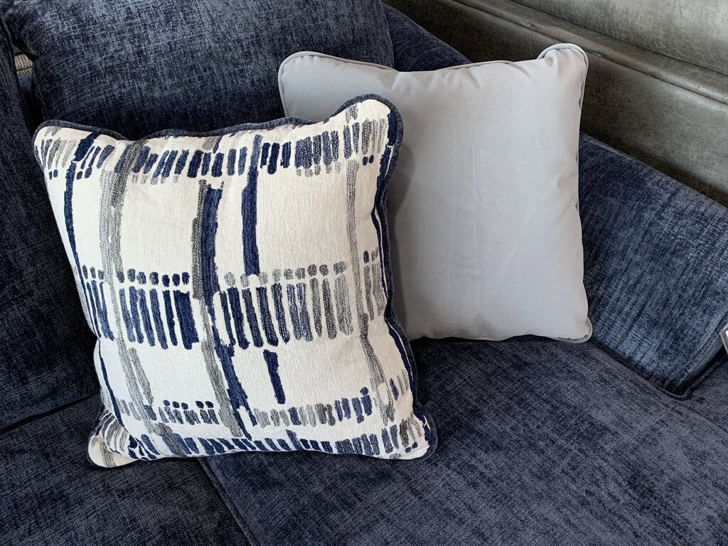 Captivate Lapis NEW 2pc Sectional w/Chaise (7751-52)