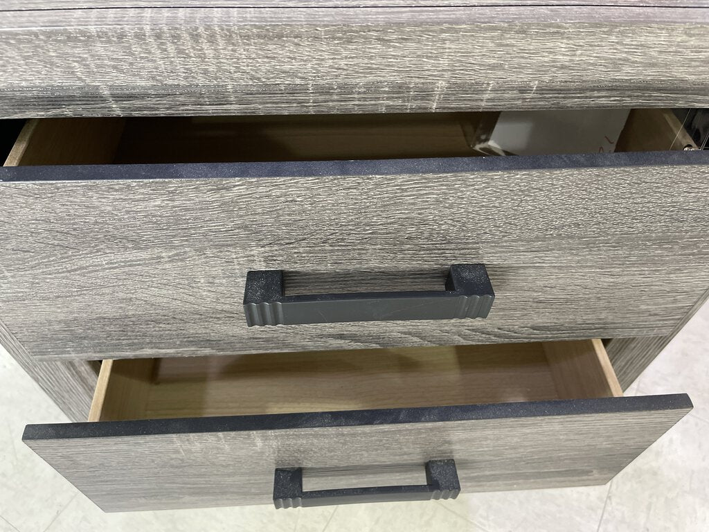 Tyler Gray NEW Nightstand 24x16x25 (107097)