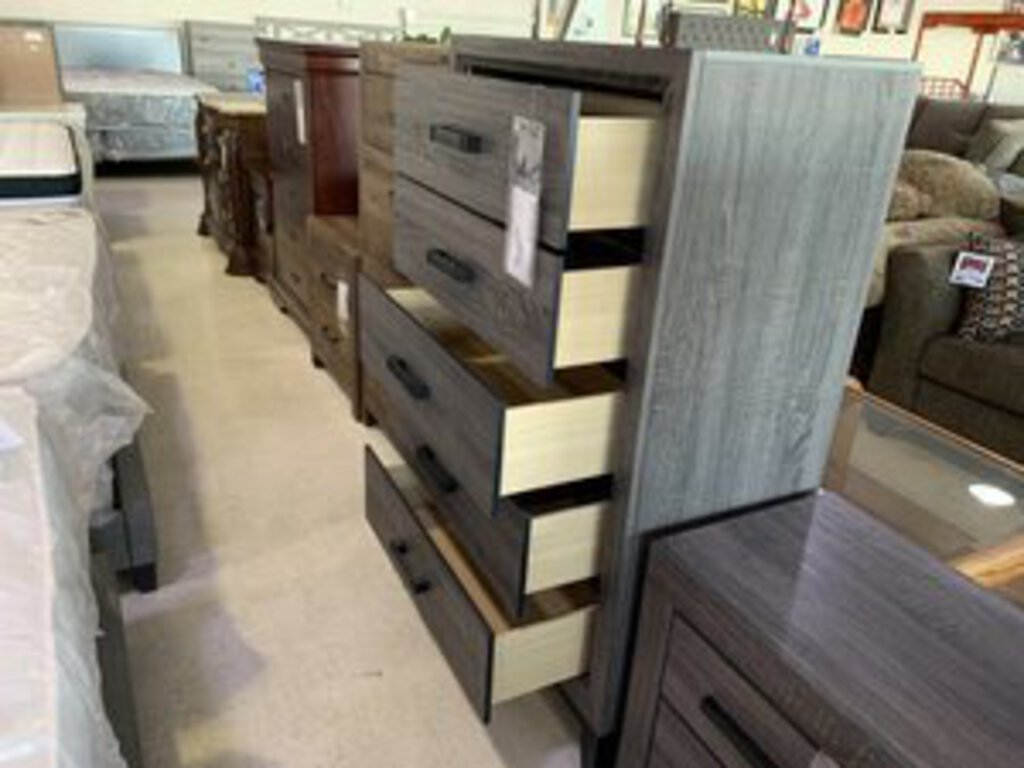 Tyler Gray NEW Chest 31x16x50 (107096)