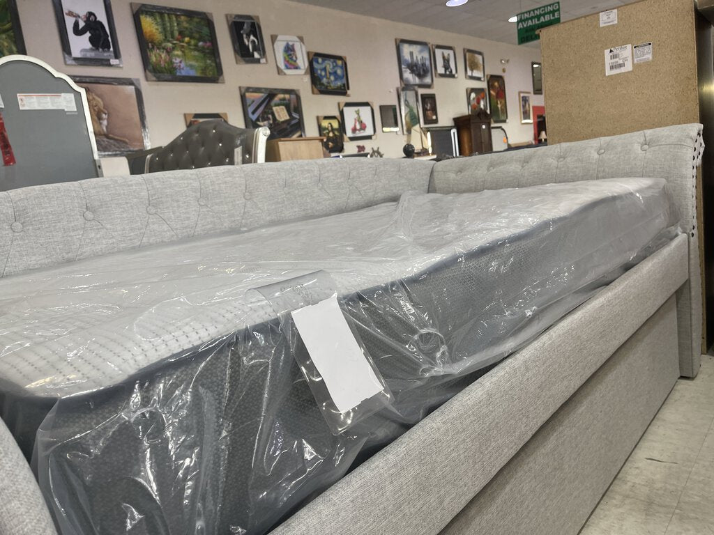 Aloe Vera Green Border Refurb Twin Mattress
