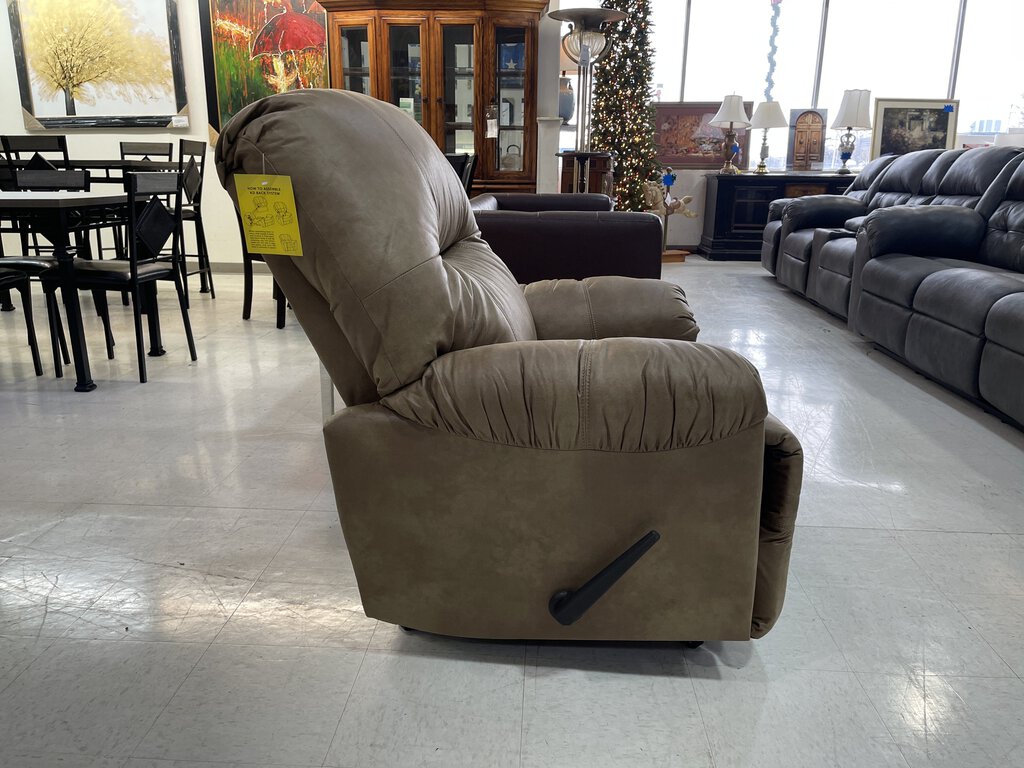 Crow Camel NEW Rocker Recliner 37x37x41 (9350-1144)