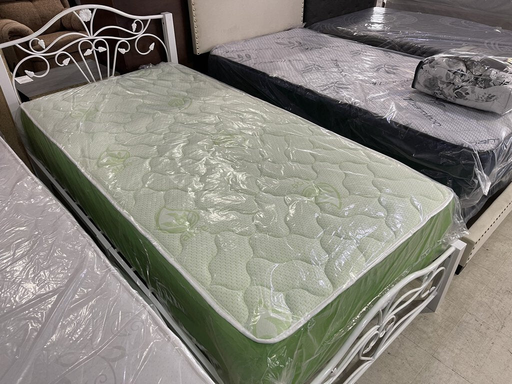 Aloe Vera Green Border Refurb Twin Mattress