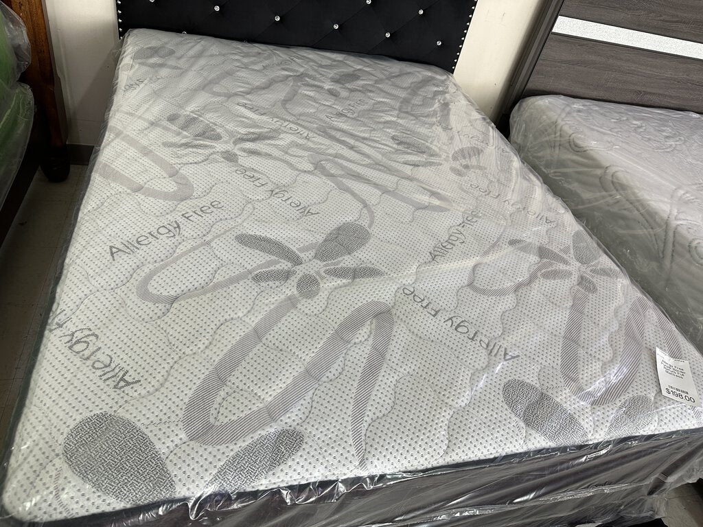 Allergy Free Purple Border Refurb Full Mattress