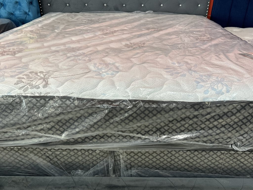 Comfort Cool Black Border Refurb King Mattress 12"