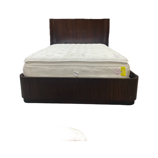 79830 (8457-4) Ethan Allen Queen Bed Frame 64x85x52