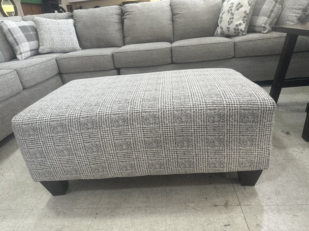 Ronstadt Ash NEW Ottoman 41x25x17 (9005)