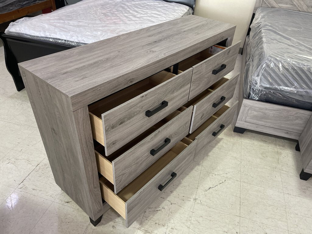 Oakdale NEW Dresser 58x16x38 (124094)
