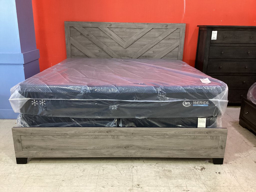 Oakdale NEW King Bed Frame 79x84x54 (124041-33)