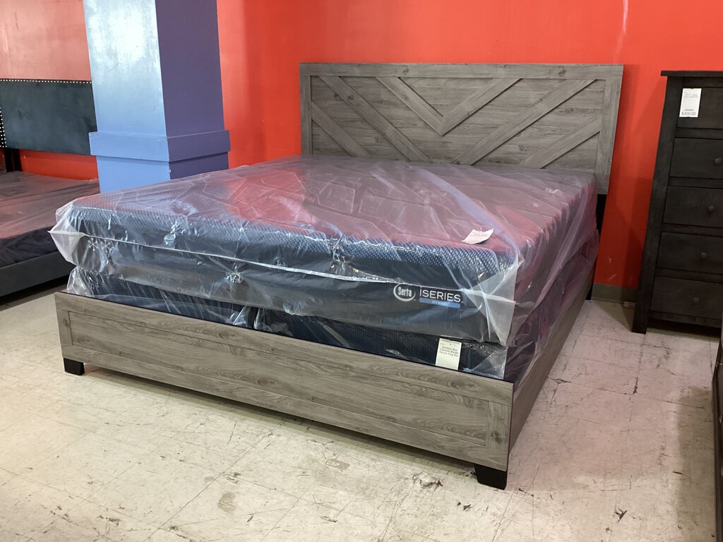 Oakdale NEW King Bed Frame 79x84x54 (124041-33)