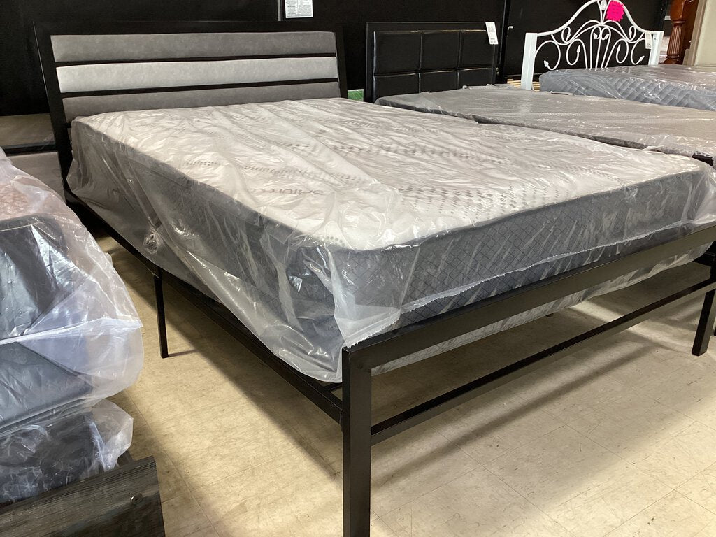 Clinton Black Gray NEW Full Platform Bed Frame 56x78x39 (216220)