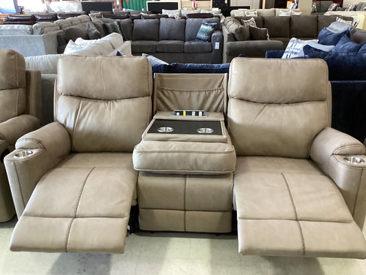 Frisco Tan NEW Motion Sofa 84x34x44 (678320)