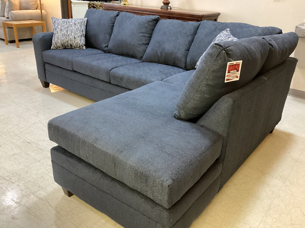 Hershey Navy NEW 2pc Sectional 110x76x38 (4750-06S/L)