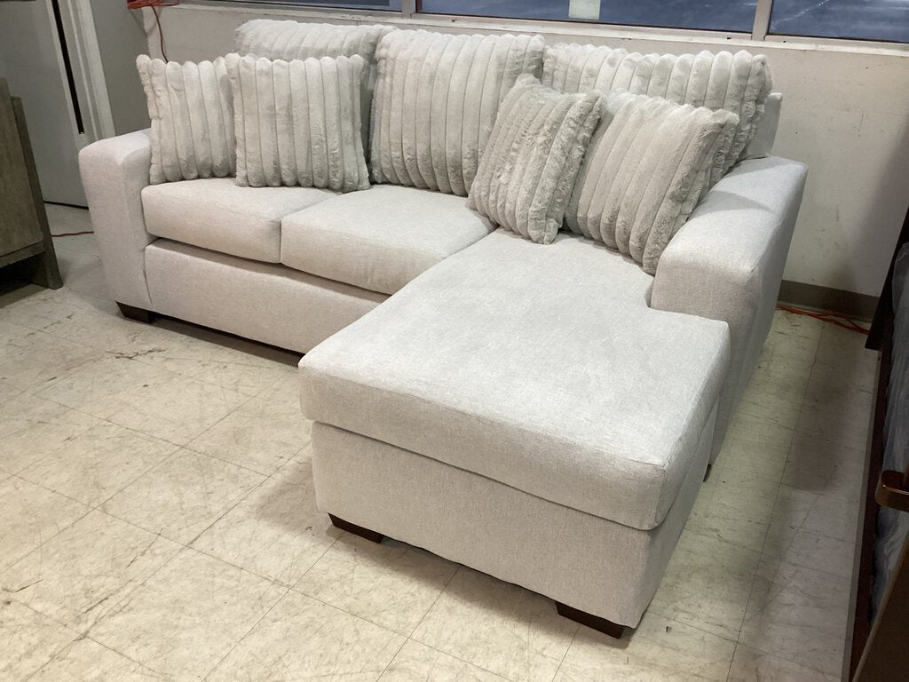 Dexter Newsprint NEW 2pc Reversible Sofa Chaise 87x62x37 (2910-07S-CE)