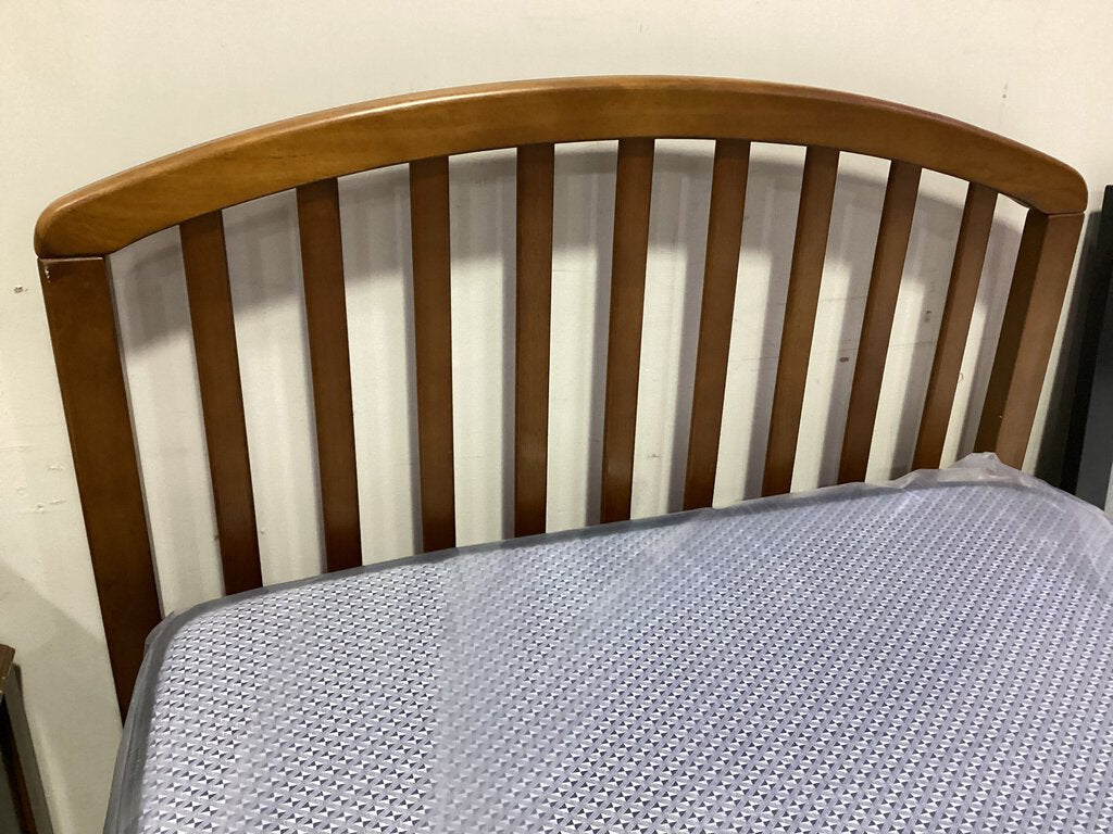 82411 - Oak Twin Headboard w/Metal Base 39x65x42