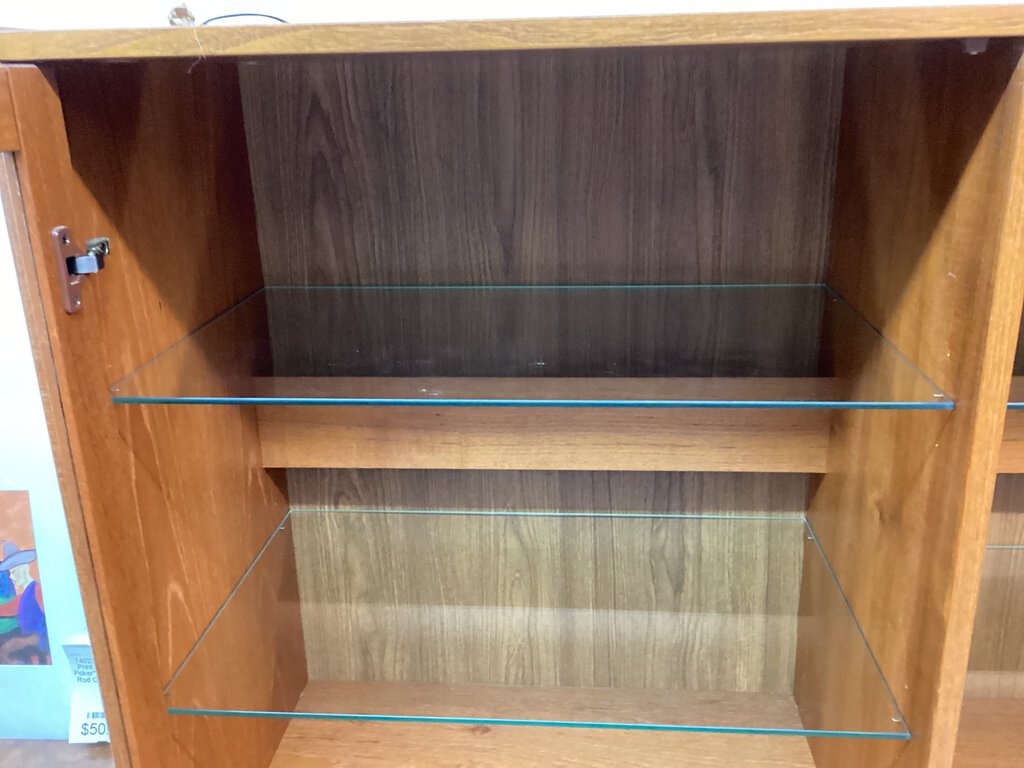 82578 - Clausen Mobler Vintage Mid Century Danish Teak Display Hutch 47x18x71