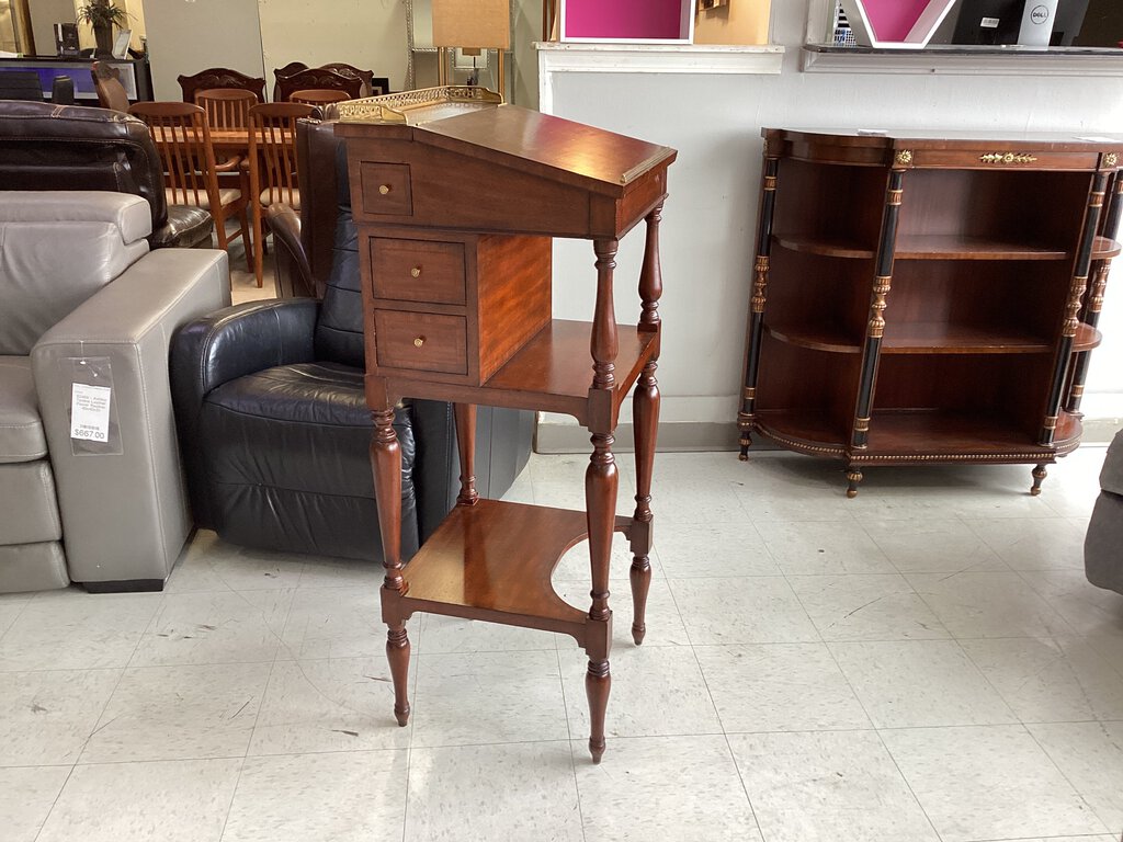 82606 - Maitland Smith Mahogany Lectern Podium 18x17x46