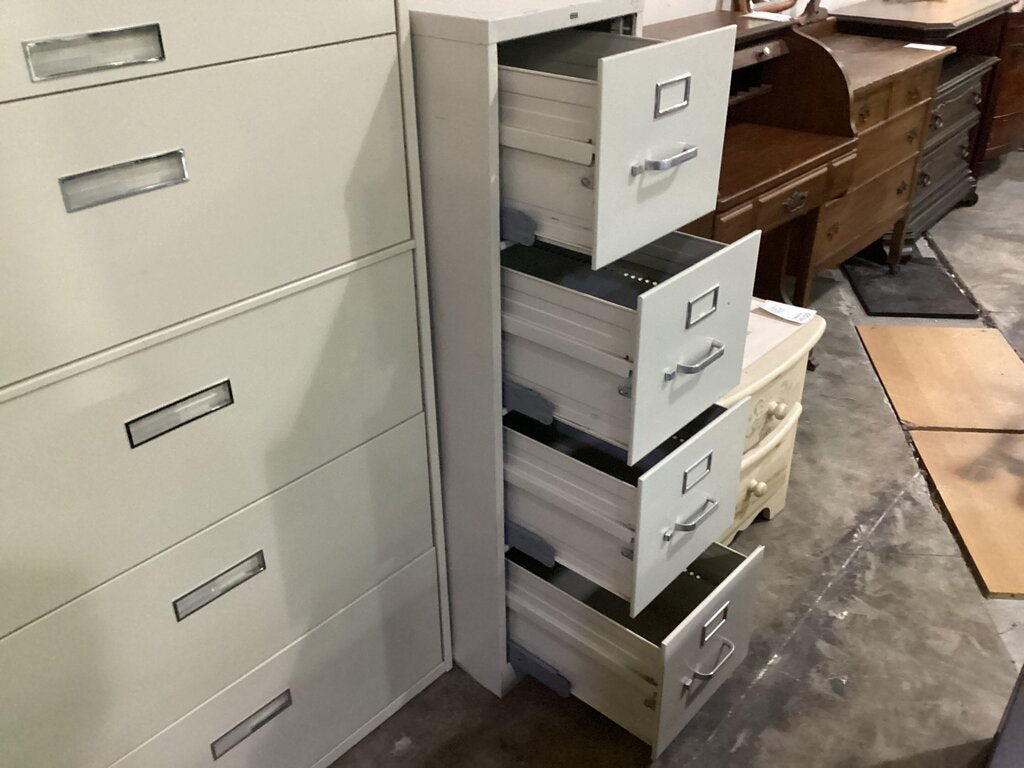 82687 - Letter Size File Cabinet 15x27x52