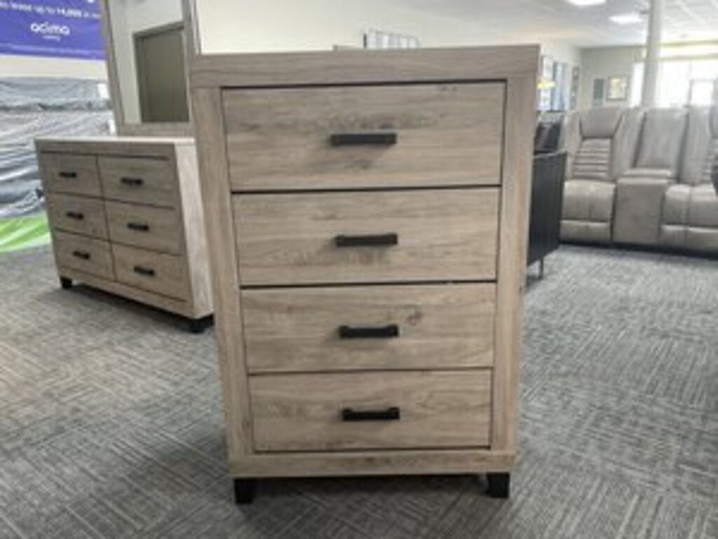 Oakdale NEW Chest 32x16x47 (124096)