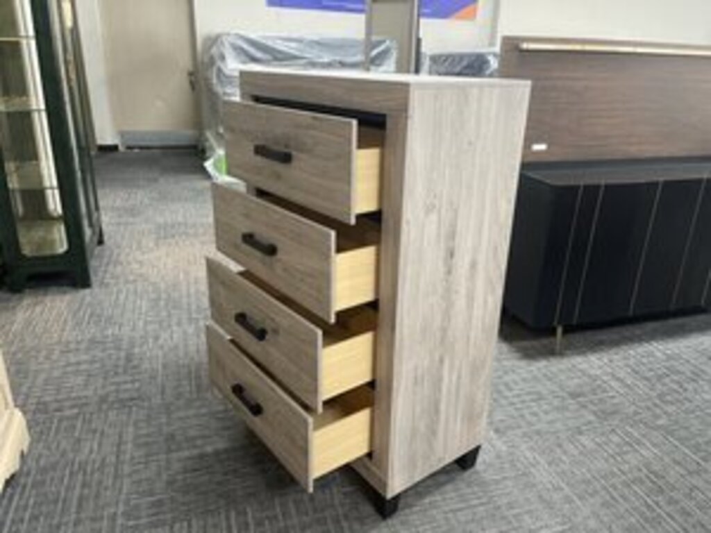 Oakdale NEW Chest 32x16x47 (124096)