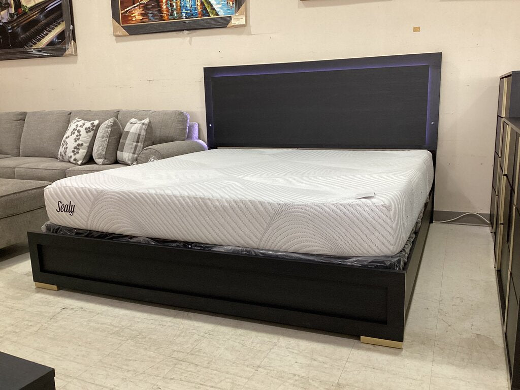 Eclipse NEW King LED Bed Frame 76x80x60 (118241-43)