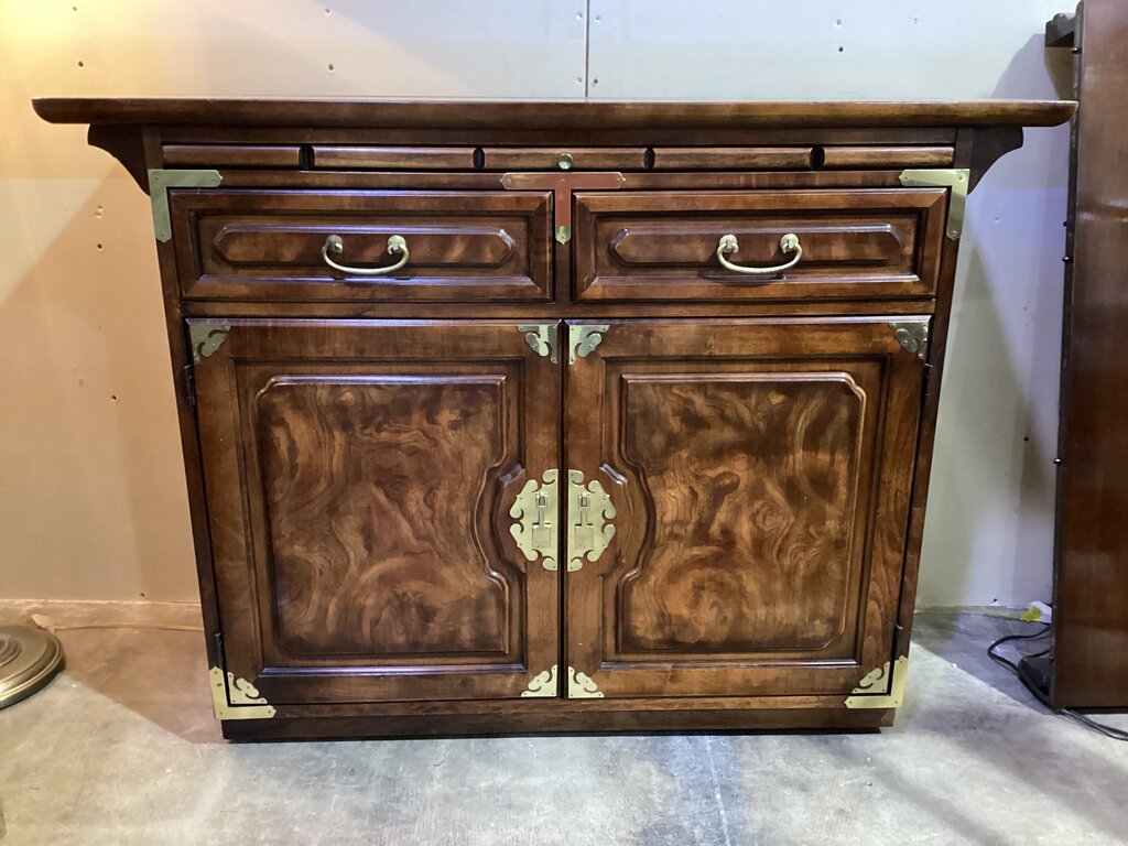 82767 - Bernhardt Buffet 48x18x36