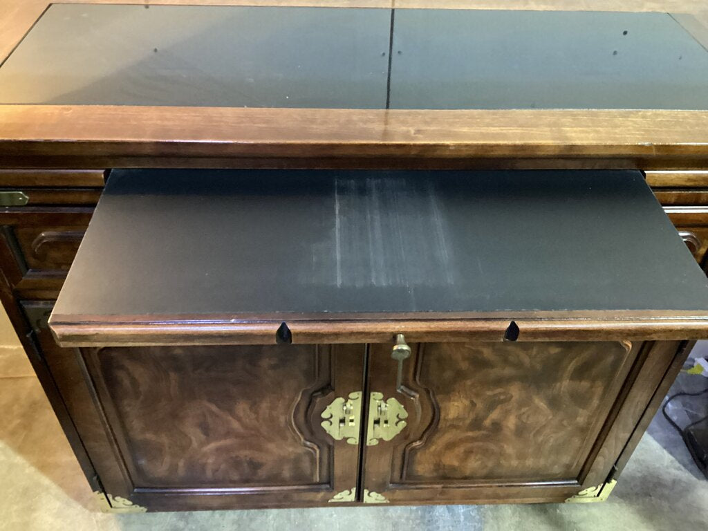 82767 - Bernhardt Buffet 48x18x36