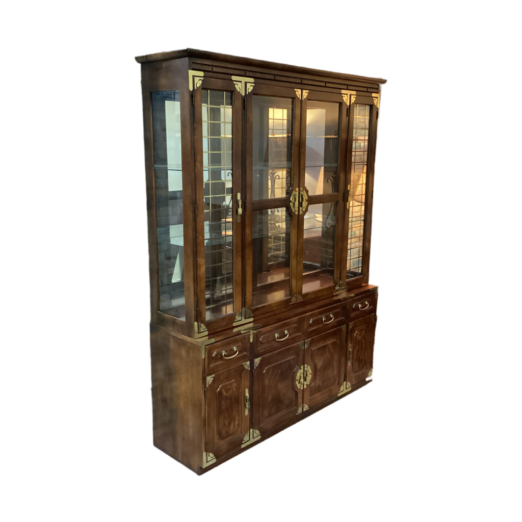 82769 - Bernhardt China Cabinet 60x17x80