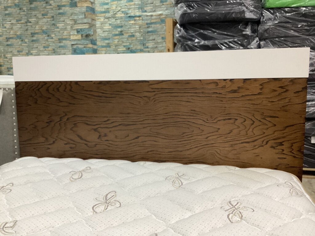 Hickory Bend NEW Queen Bed Frame 60x80 (135131-33)