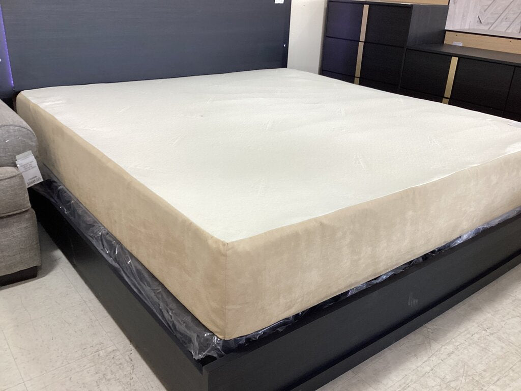 82795 - Tempurpedic King Memory Foam Mattress