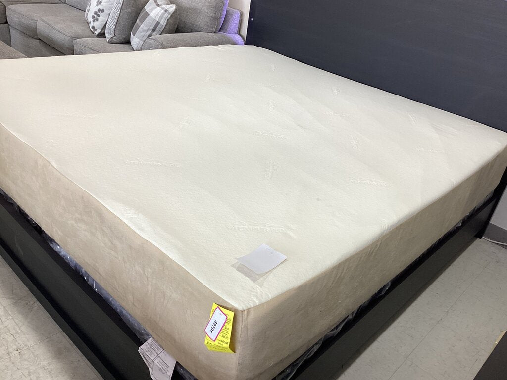 82795 - Tempurpedic King Memory Foam Mattress