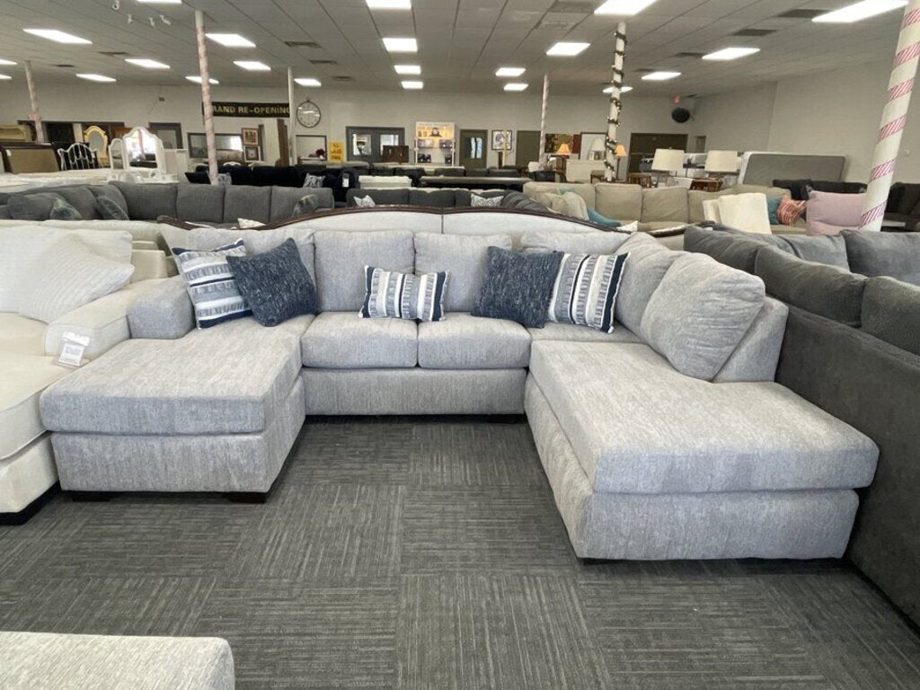 Bita Platinum NEW 2pc Sectional w/Chaise 114x84x37 (4551/4552-BITP)