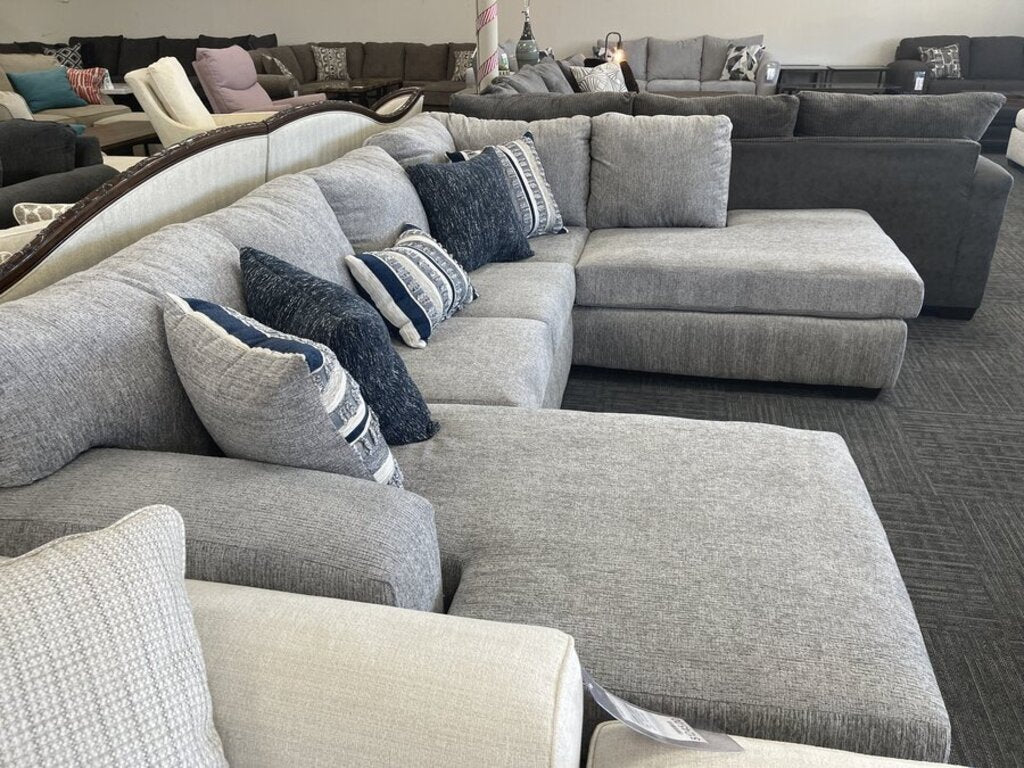 Bita Platinum NEW 2pc Sectional w/Chaise 114x84x37 (4551/4552-BITP)