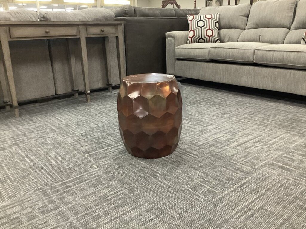 76992 - Ashley Wynlow Copper Stool 12x19