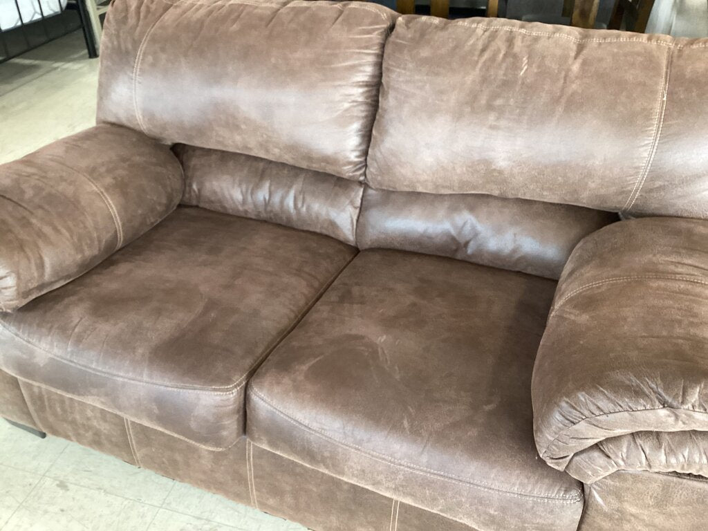82831 - Ashley Bladen Loveseat 60x35x33