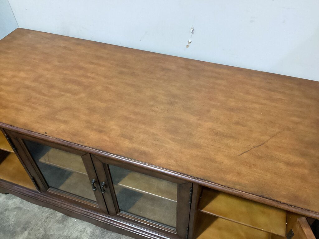 82842 - Pulaski Media Cabinet 63x26x27