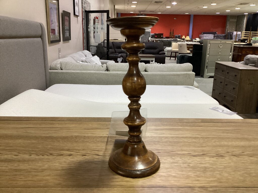 76998 - Imax Windsor Pillar Candleholder