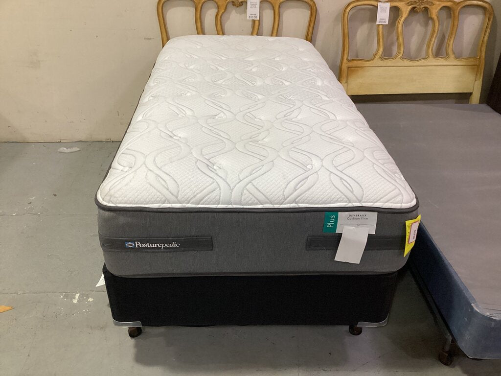 82766 - Sealy Posturpedic Plus Firm Twin XL Mattress