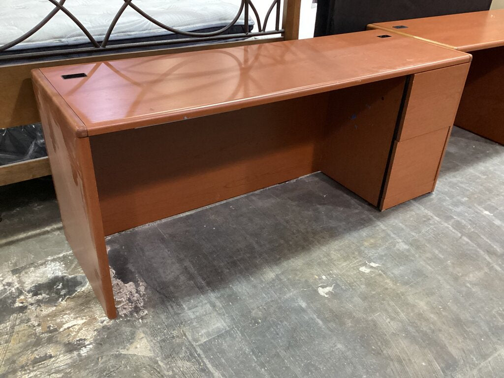 82914 - 2 Drawer Desk 71x24x30