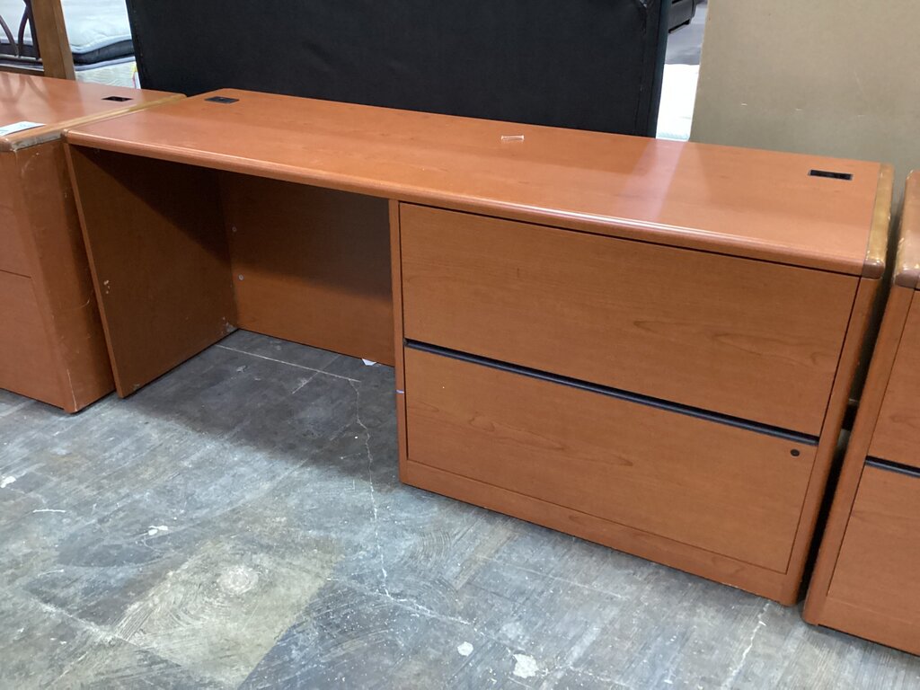 82912 - Desk w/File Drawers 72x24x30