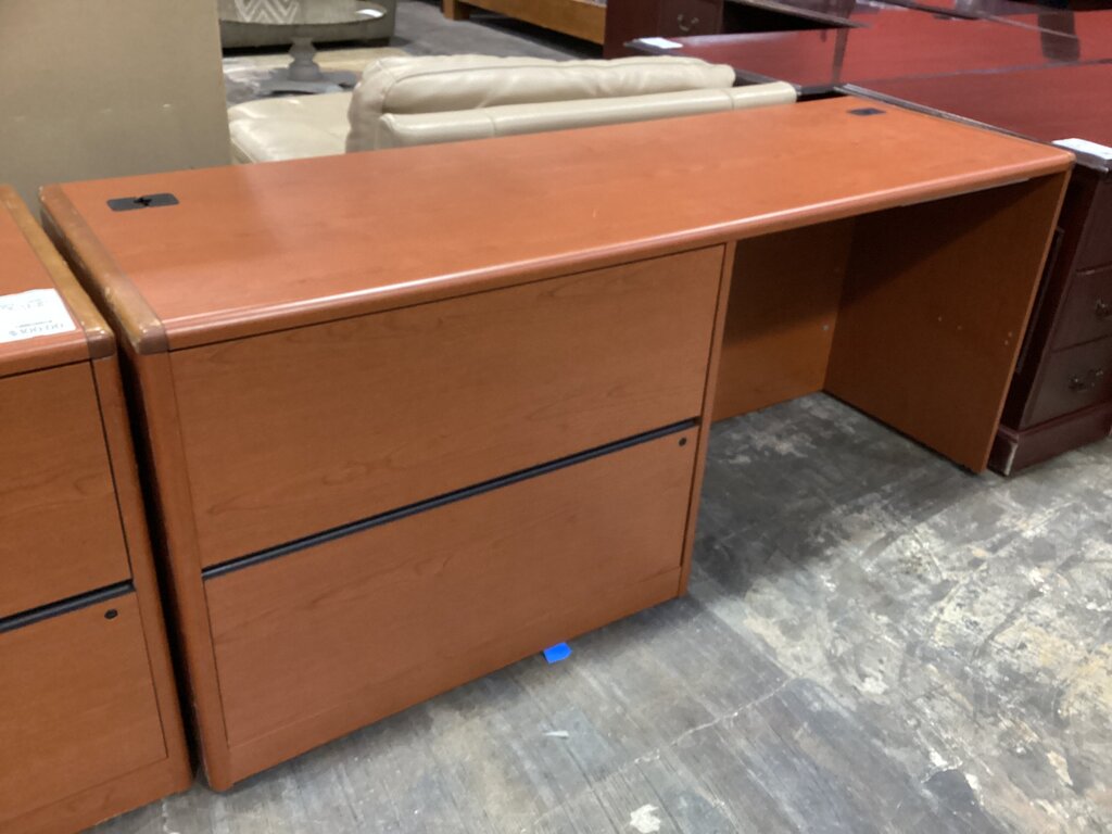 82913 - Desk w/File Drawers 72x24x30