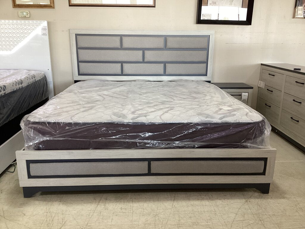 Albany NEW King Bed Frame 79x82x53 (123141-43)