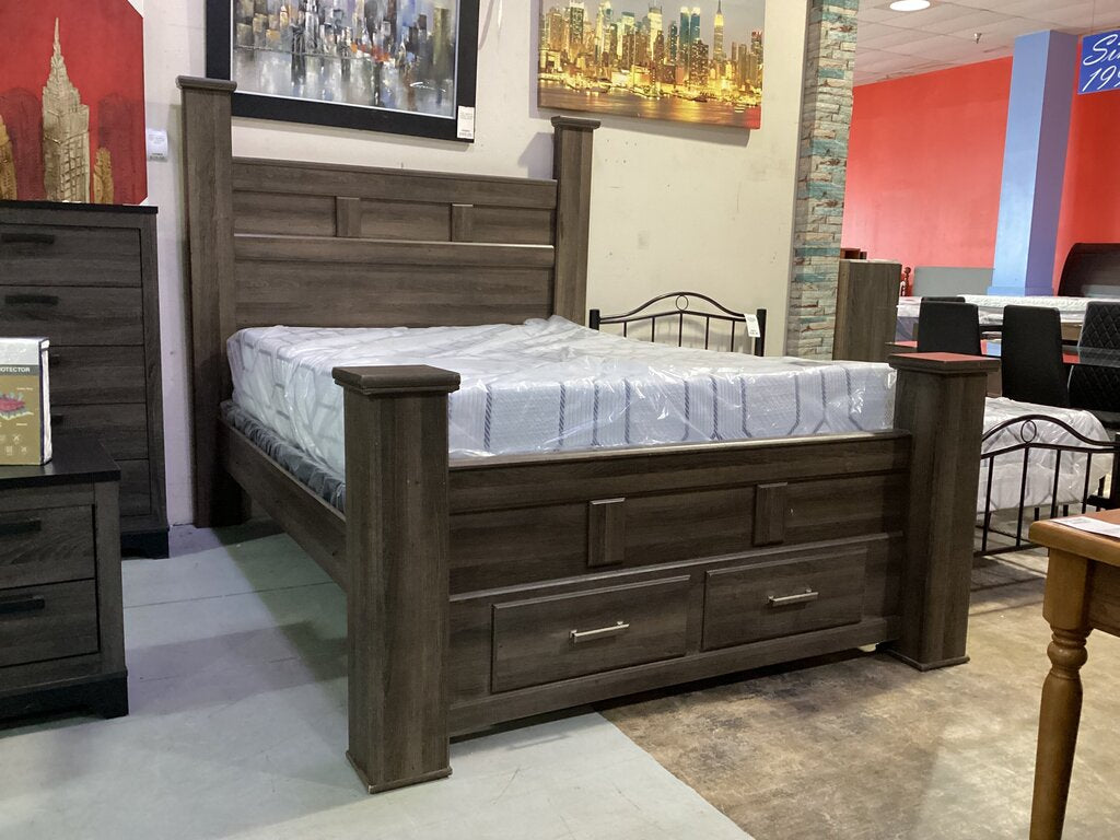 82918 - Ashley Juararo Queen Storage Bedframe 70x91x68