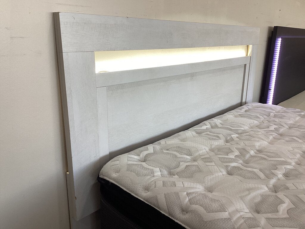 82925 - Turah White Queen LED Headboard 63x51