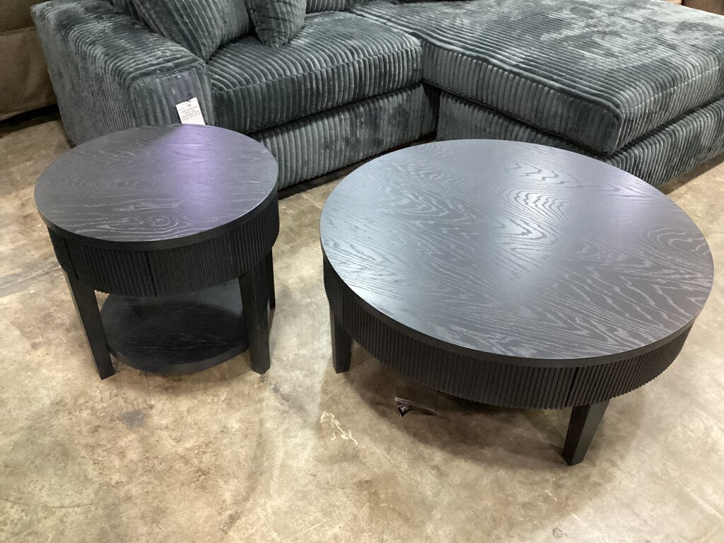 82940 - Ashley Marstream 2pc Coffee Table Set c-42x17 e-24x23