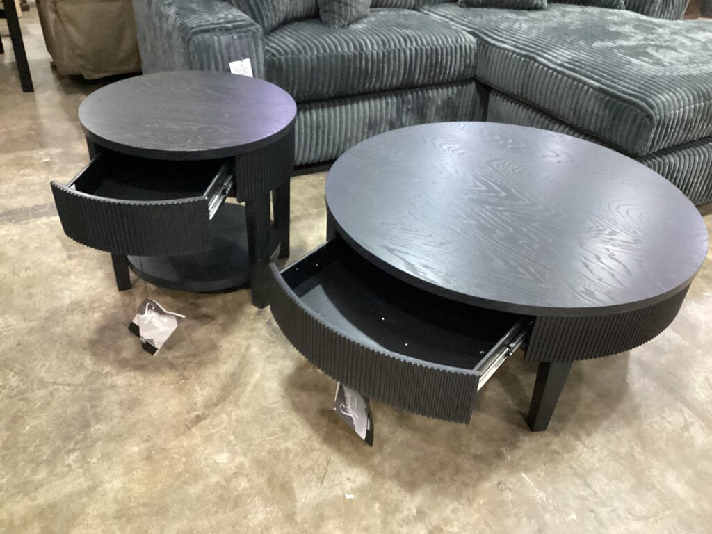 82940 - Ashley Marstream 2pc Coffee Table Set c-42x17 e-24x23