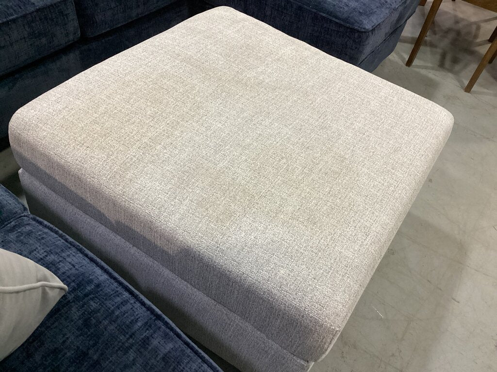 82927 - Ashley Larce Stone Oversized Ottoman 36x36x19