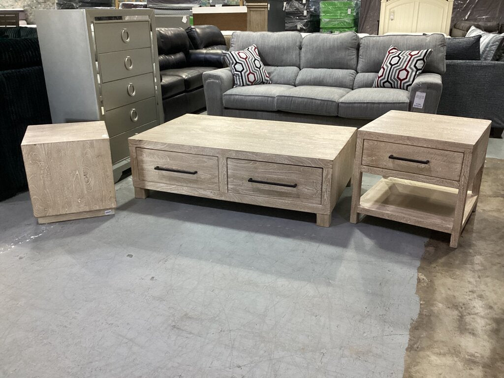 82935 - Ashley Belenburg Storage Cocktail Table 3pc Set