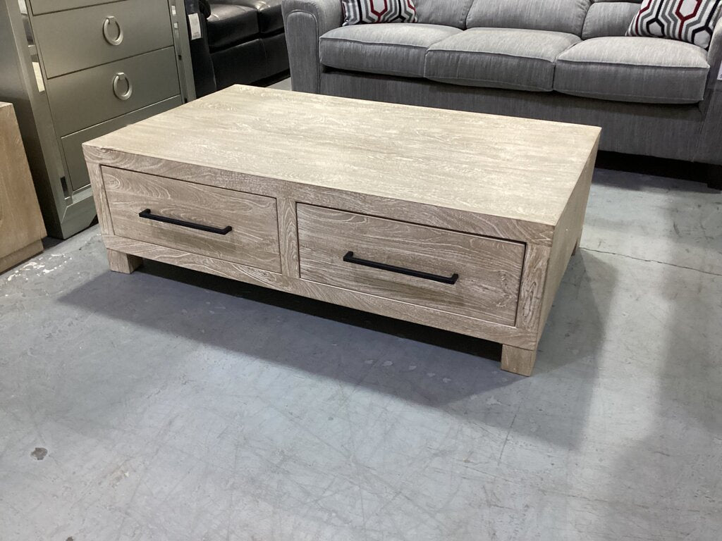 82935 - Ashley Belenburg Storage Cocktail Table 3pc Set